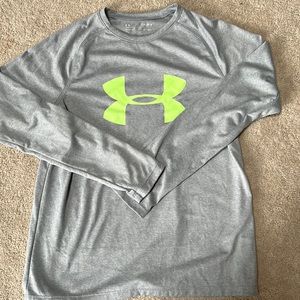 Boys youth large heat gear loose fit LS